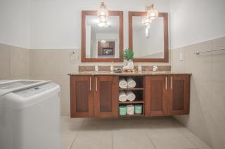 Maho Beach House - Spacious 2 Bedroom - Ocean View - Maho Reef - 6