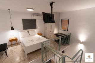 sunlit central loft - Kalamata - 1