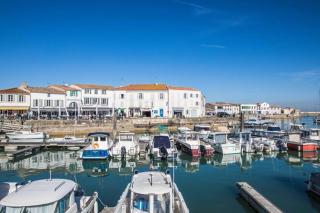 Sur l'îlot de St Martin au centre du port vue exceptionnelle ! - Saint-Martin-de-Ré - 0
