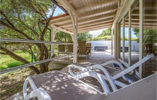 Stunning Home In Banjol - 3
