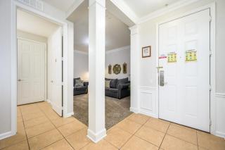Epic Universe Vista Cay Lakeview Condo - 1019 - Orlando - 4