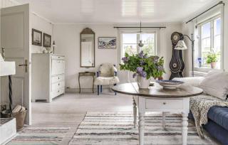 4 Bedroom Cozy Home In Ellös - Ellös - 7