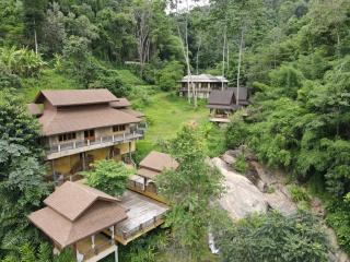 Forest falls Garden Maerim Chiangmai ตาดปลาแคมป์ออร์แกนิคฟาร์มสเตย์เชียงใหม่ - Ban Lua Ka - 1