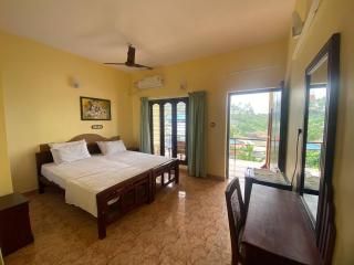 Karma Beach Hotel - 4