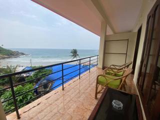 Karma Beach Hotel - Kovalam - 1
