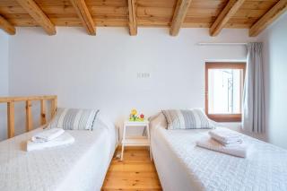 Odysseus House - 4