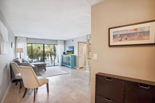 Land's End 1-306 Bay Front- Premier - St Pete Beach - 3