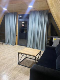 Green Villa Resort Small Gray - 2