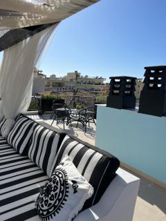 Magical Seaside Town Boutique Apts 2 - 4