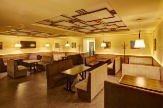 Three Crowns Hotel - Lviv - 6