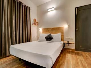 UPAR Hotels Indiranagar - Bangalore - 6