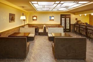 Three Crowns Hotel - Lviv - 1