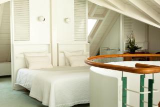 L'Hôtel by Hostellerie du Château - 9