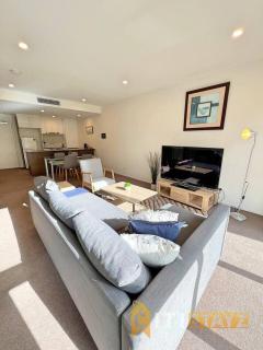 Bright in Braddon! 1 bd 1bth Apt - 9