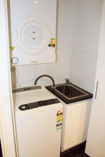 Perfectly Located Modern Apartment - Canberra CBD - Canberra - 1