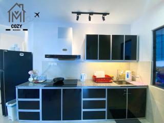 Atlantis Premium 3BDR 4-12pax/5 min to jonker/town - 1