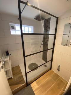 1 slaapkamer logie met extra zetelbed in leefruimte - 2