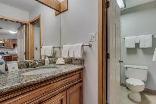 Laurelwood Condominiums 201 - 2