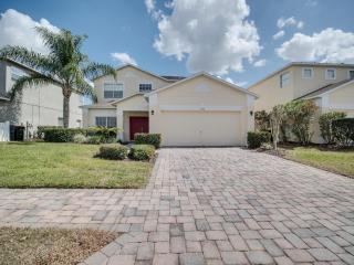 Sunny, Family-Friendly Villa with Large Pool in Gated Community Near Disney - 1