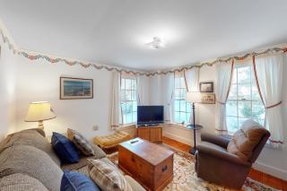 Easy Living - Plymouth - 3