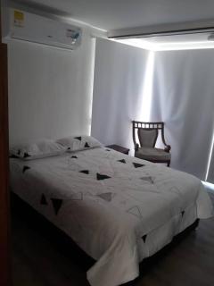 Con Piscina, Cómodo y acogedor Apartaestudio en el rodadero - Gaira - 1