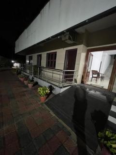 BEACH faceing rooms with private beach - Kalyānpur - 1