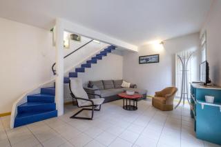 Les Volets Bleus T3 de 80 m2 patio privatif - Rochefort - 0
