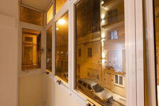 Charming 2BR w/Maltese Balcony Off the Promenade by 360 Estates - Il-Gżira - 9