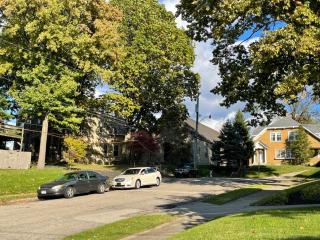 A2 Executive City View apartment perfect for traveling professionals - 9