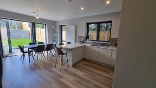 Entire Modern Home with seaview and parking - 7