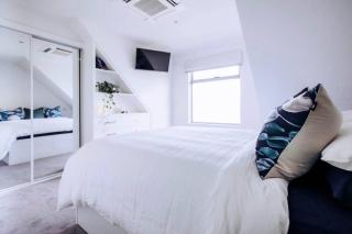 Townhouse close to Tennis & MCG with free parking - 1