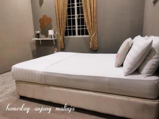 Homestay Anjung Malinja Private Pool Kedah - Yan - 1