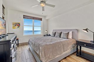 AQUA RESORT! Beachfront, 3 Bedroom Condo! 2 Bedrooms Beach Front! Sleeps 7! Free Beach Chairs by Dolce Vita Getaways PCB - 9