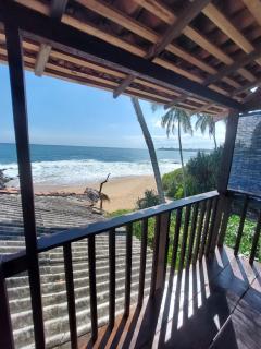 Little Pumpkin Cabanas & seafood restaurant - Tangalle - 5
