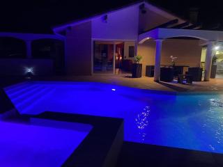 Villa Sany:10 Pers Maison 200m2 piscine , jacuzzi - Narrosse - 1