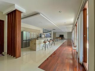 Merbau Luxurious Villa Senggigi by The Lavana - 5 Bedroom Villa - 3