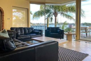 Private Beach Villa on Water's Edge - Sídney - 9