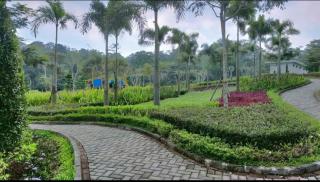 The Valley Guesthouse - Malang - 8