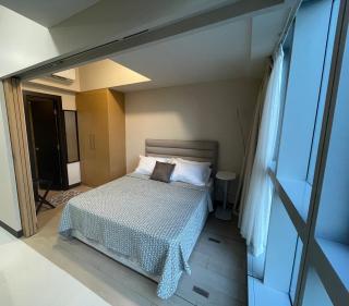 1 BR condo Uptown Parksuites BGC, high floor, morning sun - Manila - 6
