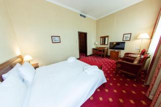 Grand Tien Shan Hotel - 4