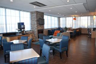 Best Western Hartford Hotel and Suites - Hartford - 8
