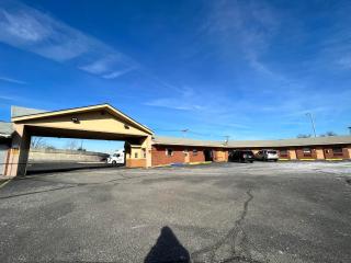 Circle Motor Lodge - South Amboy - 6