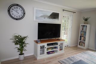 Tamboerskloof 2 bed apartment - 3