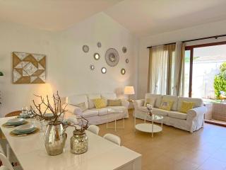 Villa Los Pinares de Monaco en Roche, Conil, Cádiz - 6