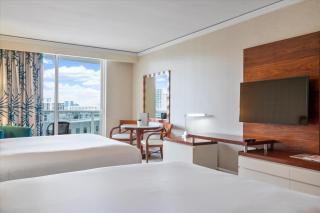 Luxe beachfront studio at Sunny Isles Miami - Miami Beach - 6