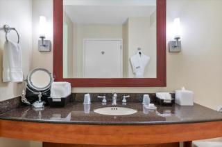 Luxe beachfront studio at Sunny Isles Miami - Miami Beach - 3