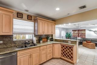 Ouellette Oasis - 3