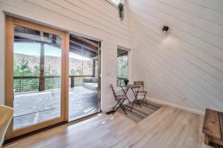 Modern cabin, with stunning mountain views - Hiawassee - 2