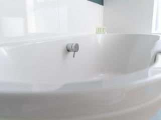 "FurnishedRentals Direct" WiggenHouse Stylish 3 Bedroom house Sleeps 8 with Free Parking, 2 Bathrooms, near to Watford High Street and Watford Football Stadium, Suitable for visiting Harry Potter Warner Bros Studio and London - Watford - 7