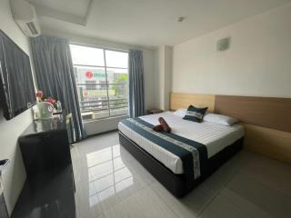 Dolphin Hotel - 4